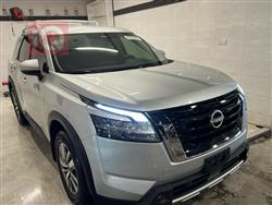 نیسان پاسفایندەر